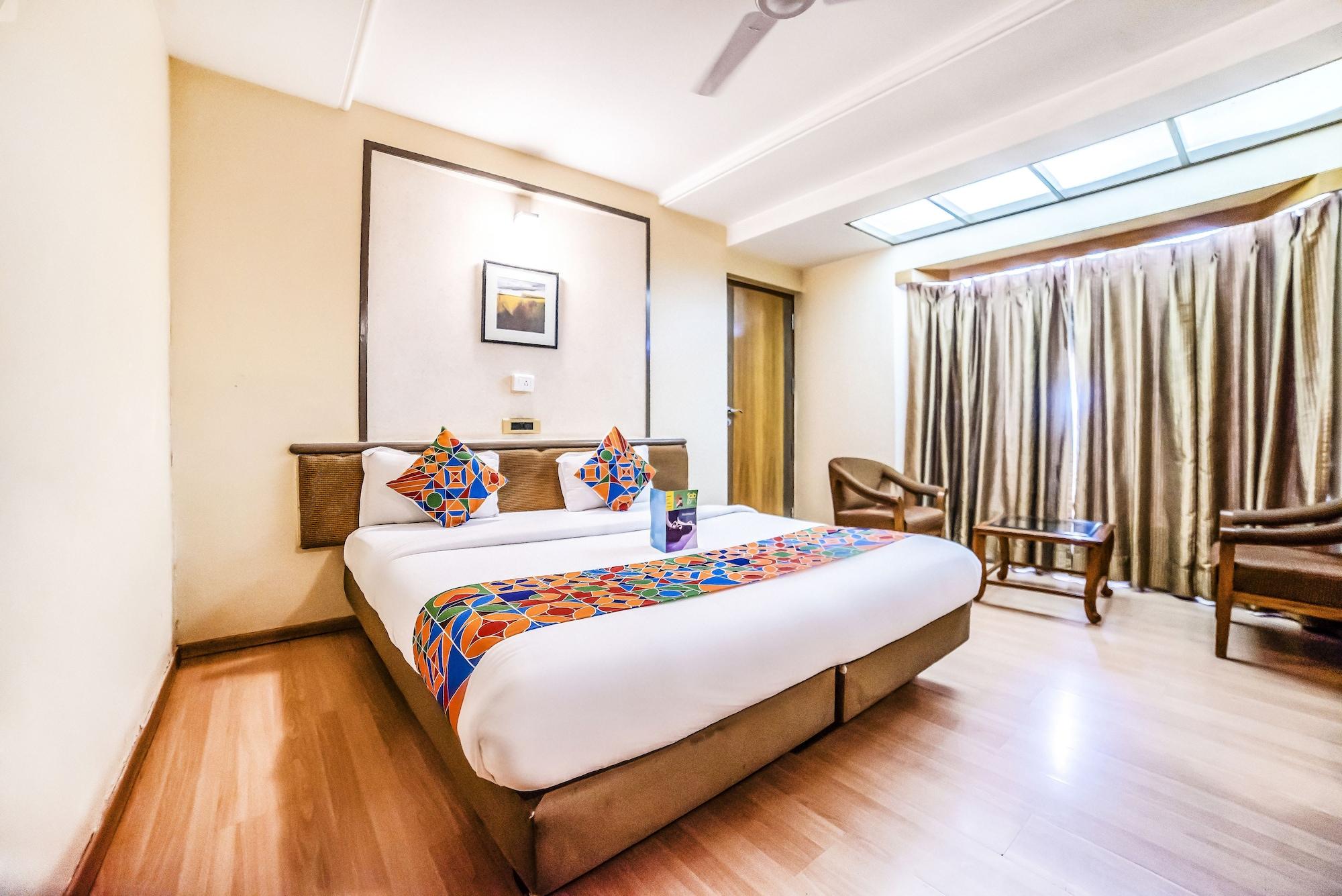 Hotel Gandharva Shivajinagar Pune Bagian luar foto