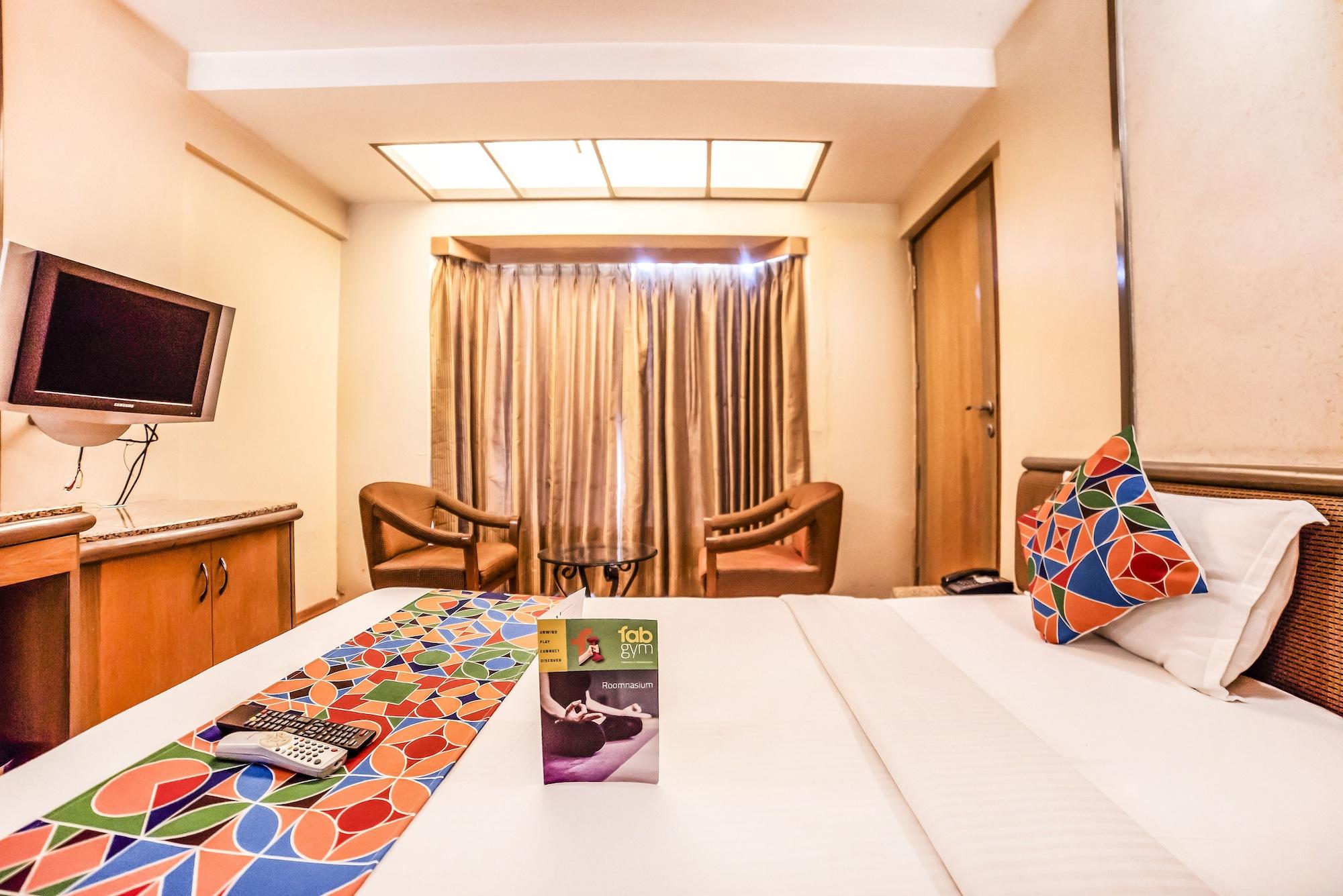 Hotel Gandharva Shivajinagar Pune Bagian luar foto